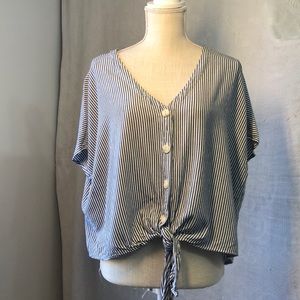 Universal thread crop top